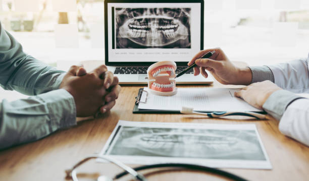 Best Tooth Infection Emergency Dentist  in Circle Pines, MN